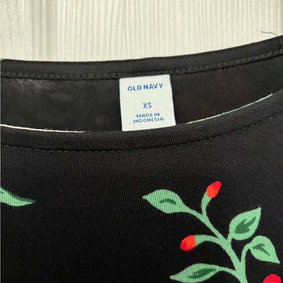 Old navy floral dress nwt - Picture 3 of 4